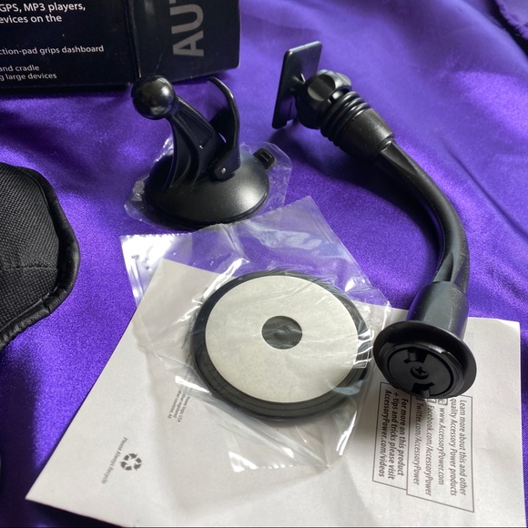 📌Accessory Power AutoDASHMOUNT USA GEAR Cell Phone Mount - Picture 3 of 12